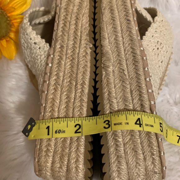ASOS DESIGN Crème color macrame ladies sandals in size 7 VGUC - Picture 8 of 9